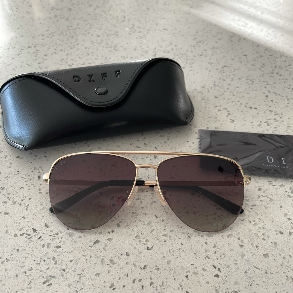 Diff Sunglasses - image 2